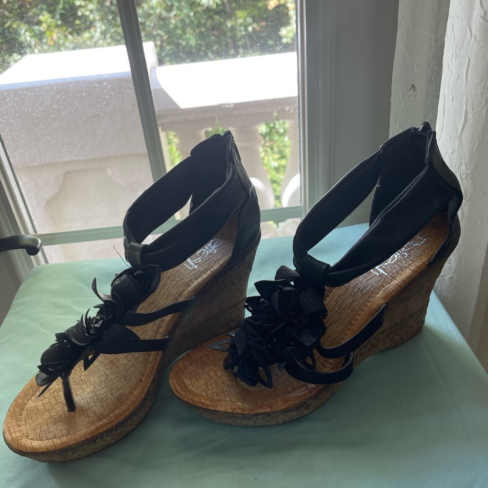 Wedge sandals